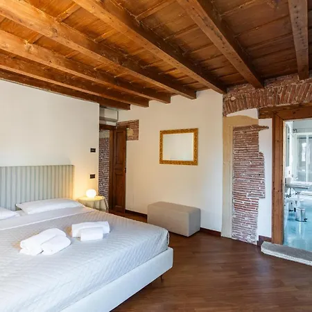 Domus - Residenza Merici * Werona